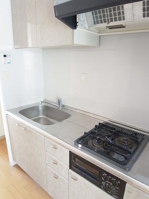 Kitchen. System kitchen that those who love cooking can also enjoy the self-catering.