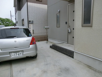 Entrance. With TV Intercom