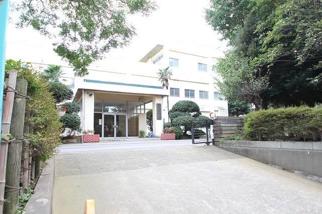 Primary school. 1381m to Chiba City Kusano Elementary School