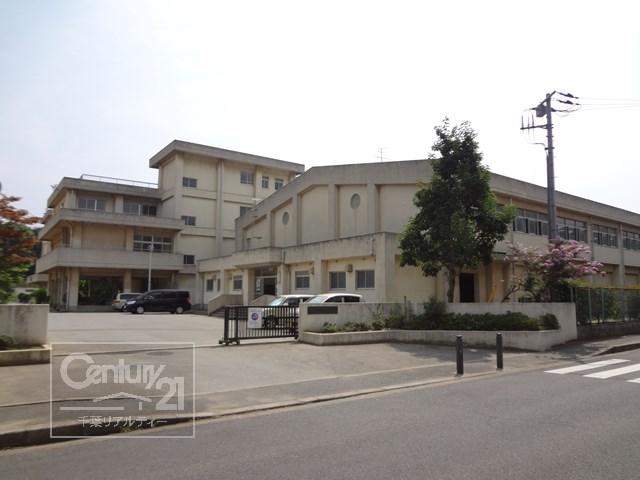 Junior high school. 1222m to the Chiba Municipal Asahigaoka junior high school