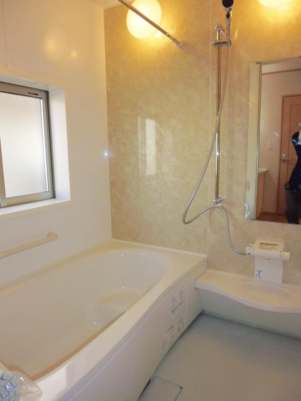 Bathroom. Indoor (12 May 2013) Shooting