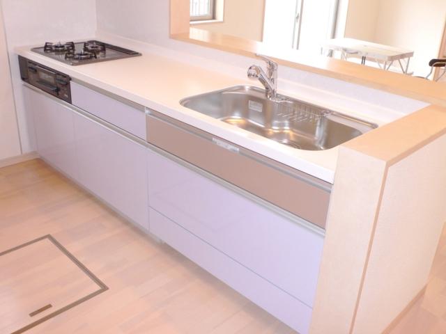 Same specifications photo (kitchen)