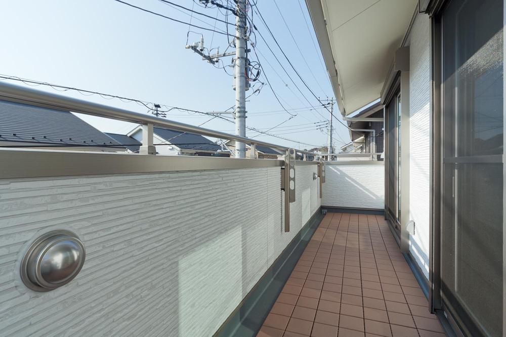 Balcony. Spacious balcony (18 Building) (11 May 2013) Shooting