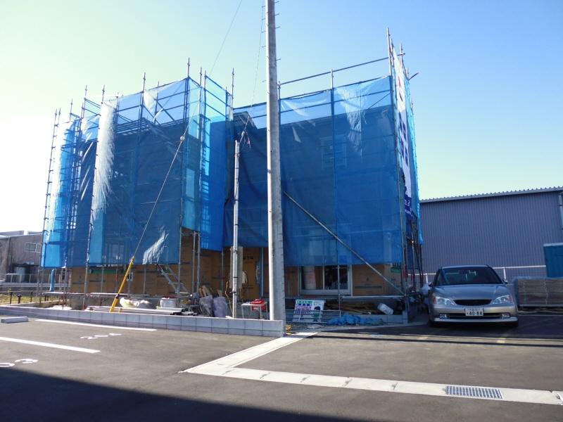 Local appearance photo. Local (12 May 2013) Shooting