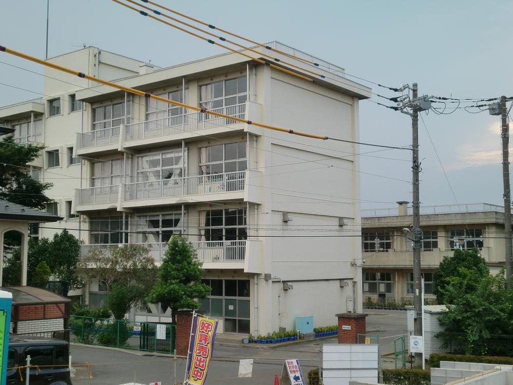 Other. Miyanogi Elementary School (1 minute walk)