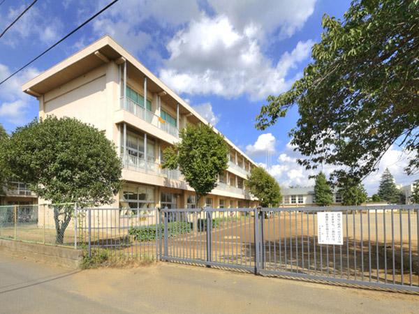 Primary school. Sanno until elementary school 382m