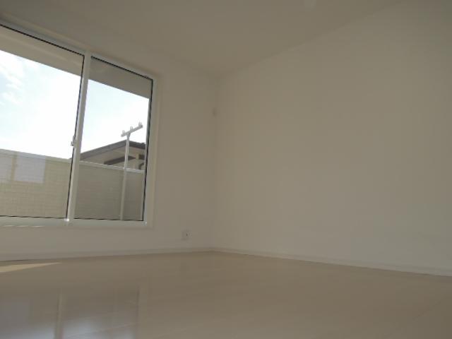 Non-living room. Indoor (11 May 2013) Shooting