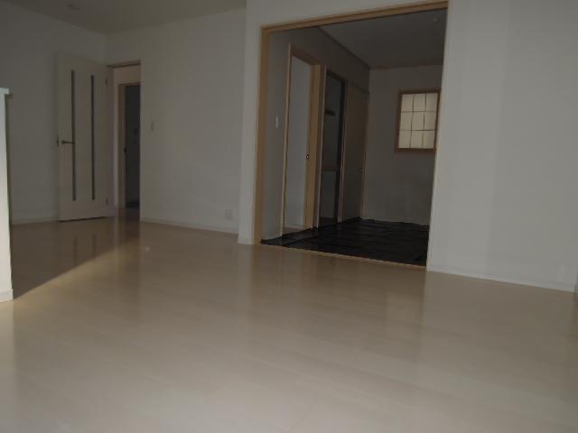 Living. Indoor (11 May 2013) Shooting