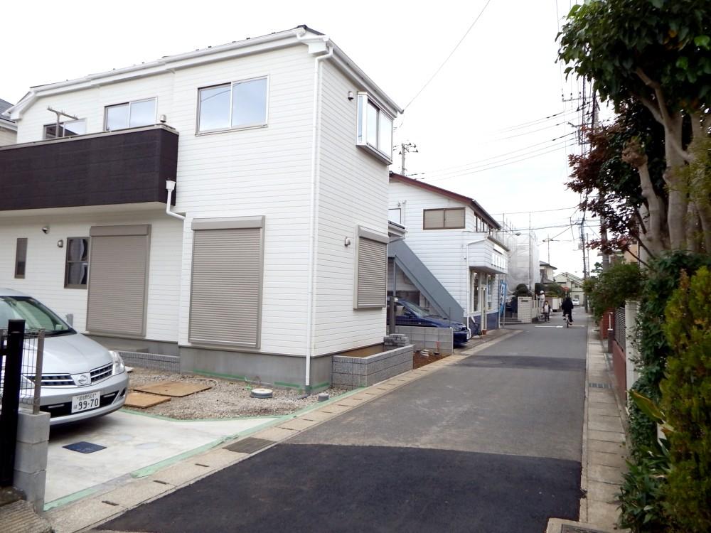 Local photos, including front road