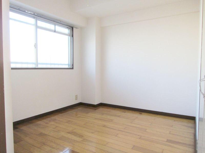 Other room space. It can also be used as a spacious's storage space in the Western-style 4.5 Pledge