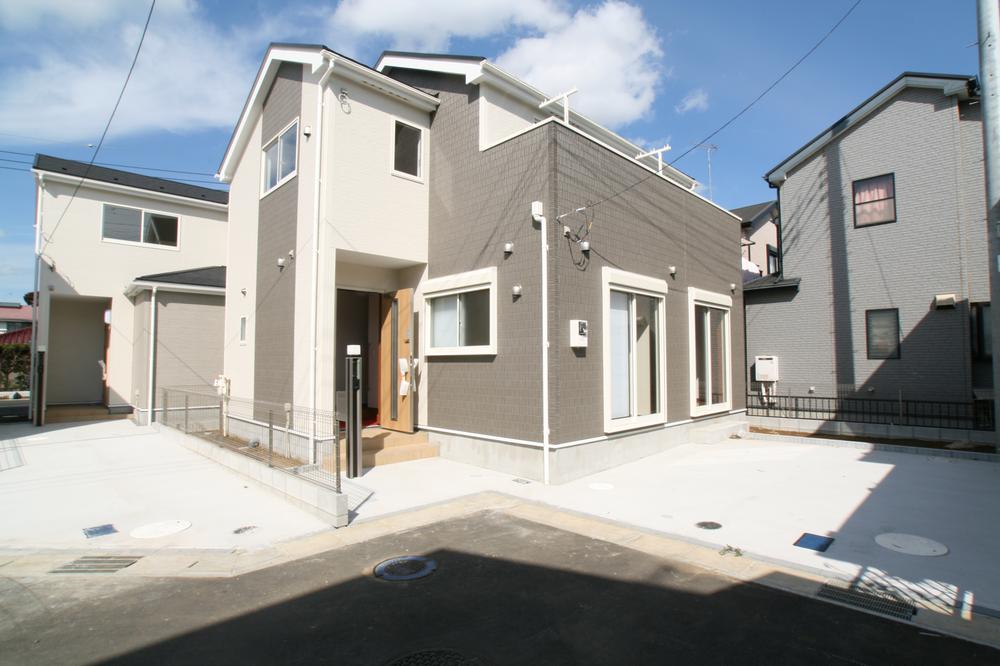 Local appearance photo. You per terrain well one day date. I'd love to, Please refer to the local! ! There is also a park in the surrounding area, While a large residential area of ​​the scale is an environment overlooking the green.