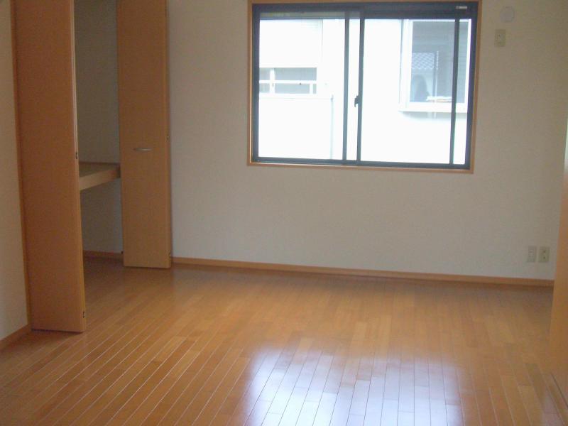 Living and room. Flooring ・ Day good room