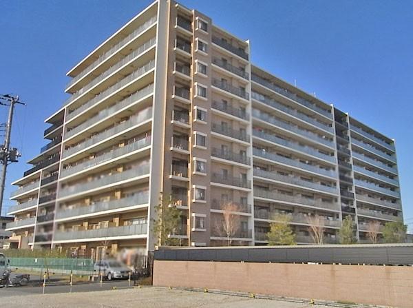 Local appearance photo. August 2007 Built Beautiful appearance