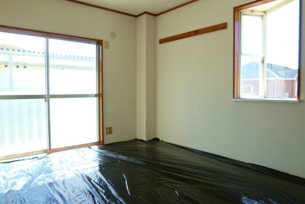 Other room space. Bay window with a Japanese-style room