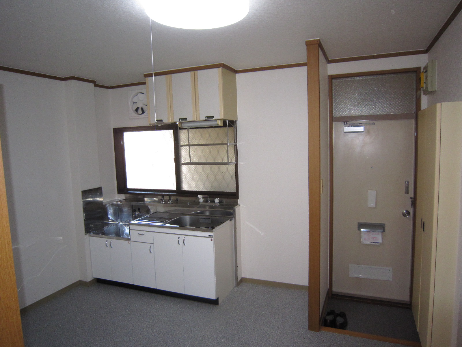 Kitchen. There window in the kitchen