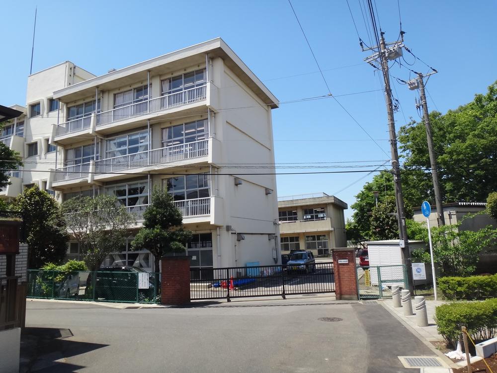 Primary school. 376m until the Chiba Municipal Miyanogi Elementary School