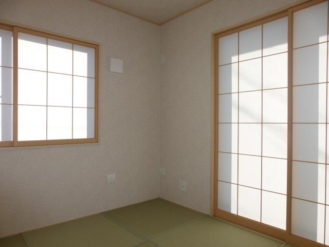 Non-living room. Local (12 May 2013) Shooting