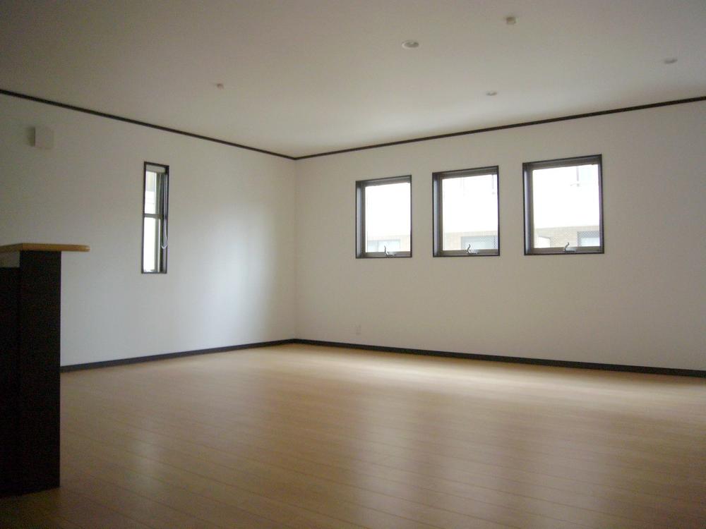 Living. Local (12 May 2013) Shooting