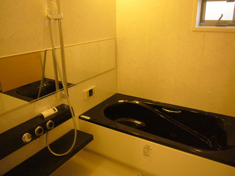 Bathroom. Local (12 May 2013) Shooting