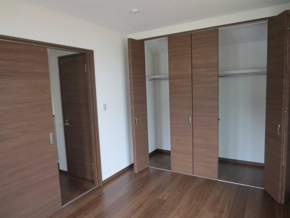 Non-living room. Indoor (June 2013) Shooting