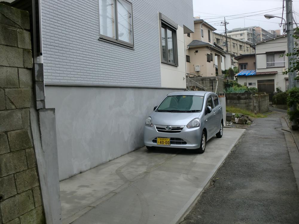 Local photos, including front road. Local (10 May 2013) Shooting