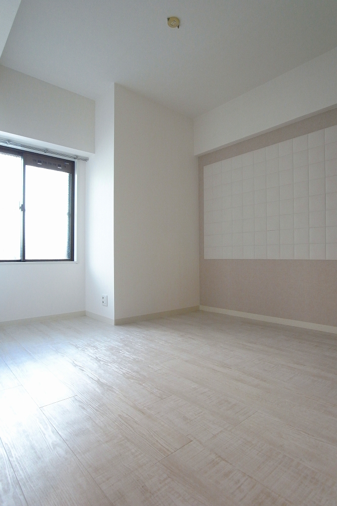 Other room space. I paste the stylish eco-carat to re-covering and the wall on the white floor