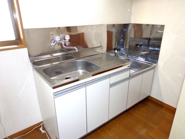 Kitchen. kitchen Gas stove can be installed