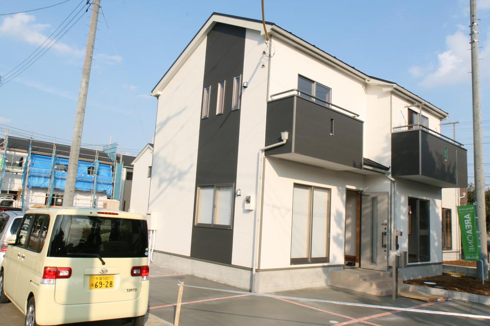 Local appearance photo. Simple appearance of the two-tone color! 5 Building