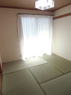 Living and room. 4.5 Pledge of Japanese-style room. With closet