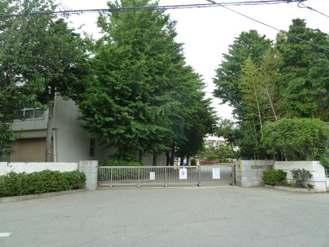 Primary school. Konakadai 800m up to elementary school