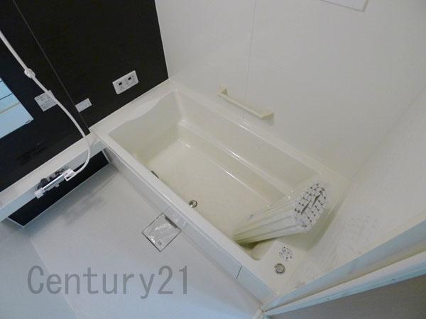 Bathroom. Building 2