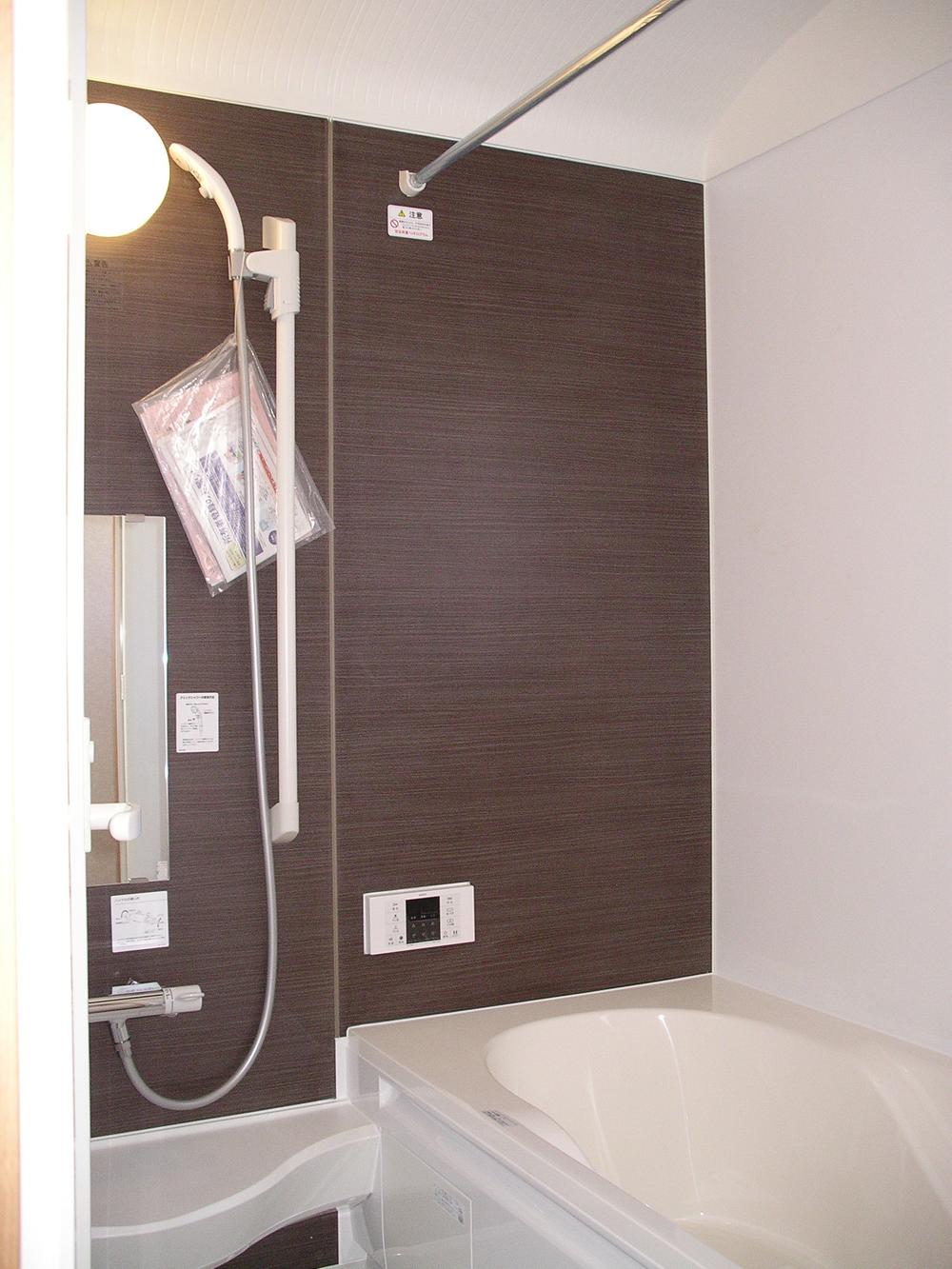 Bathroom. Local (10 May 2013) Shooting