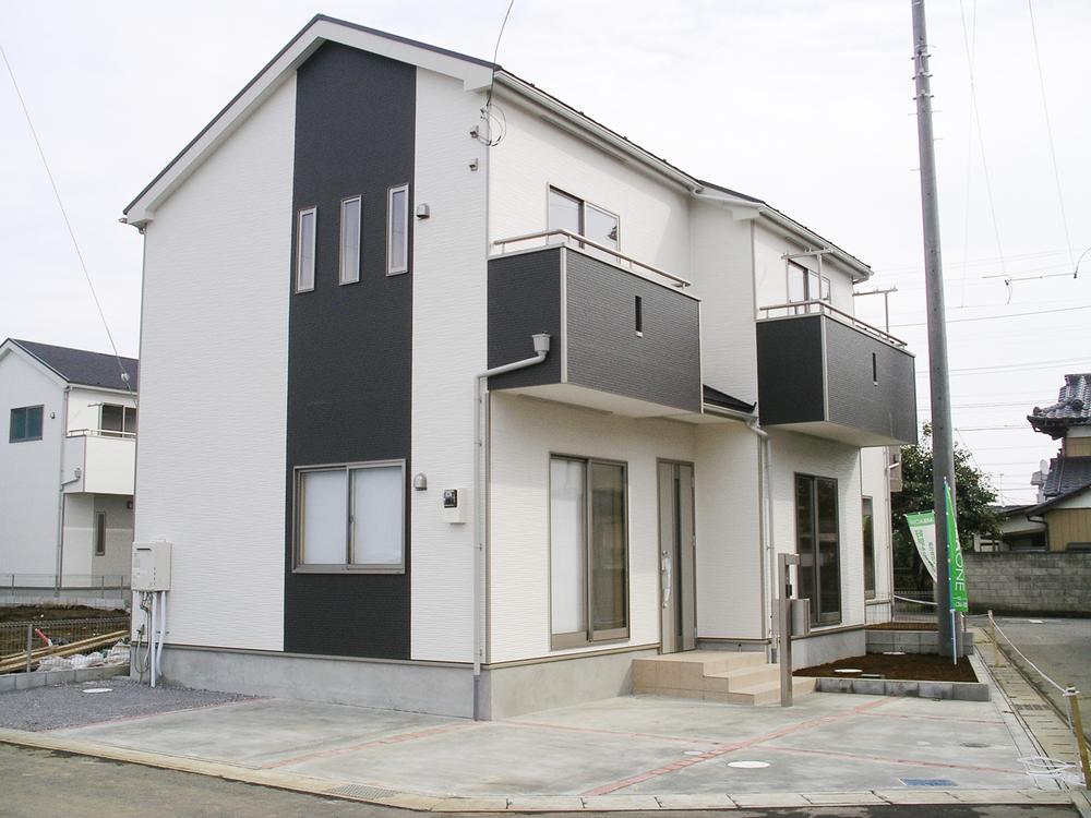 Local appearance photo. Local (11 May 2013) Shooting