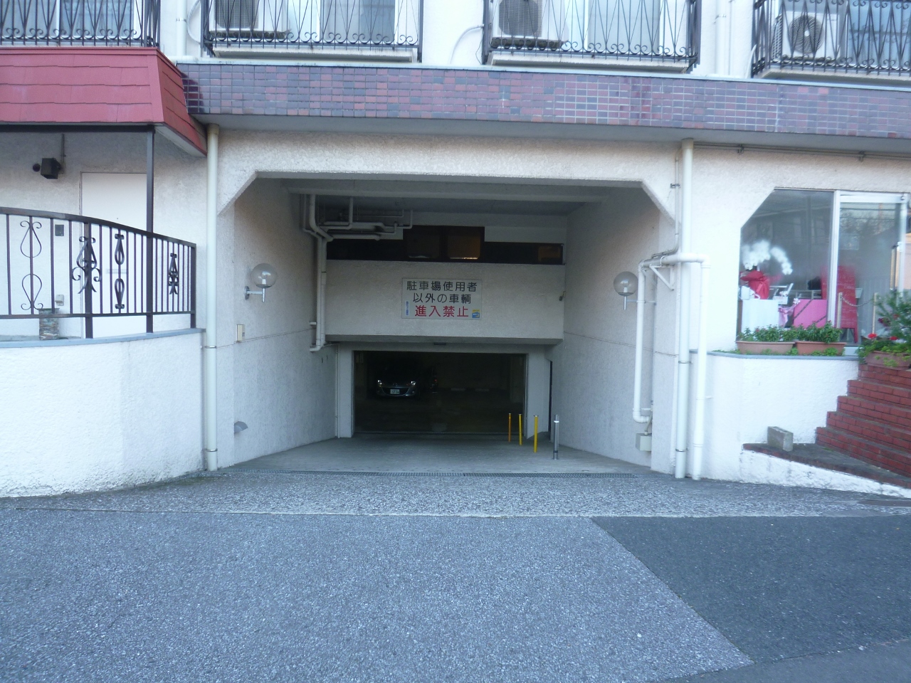 Parking lot