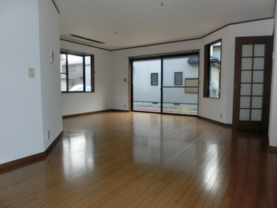 Living and room. Spacious LDK