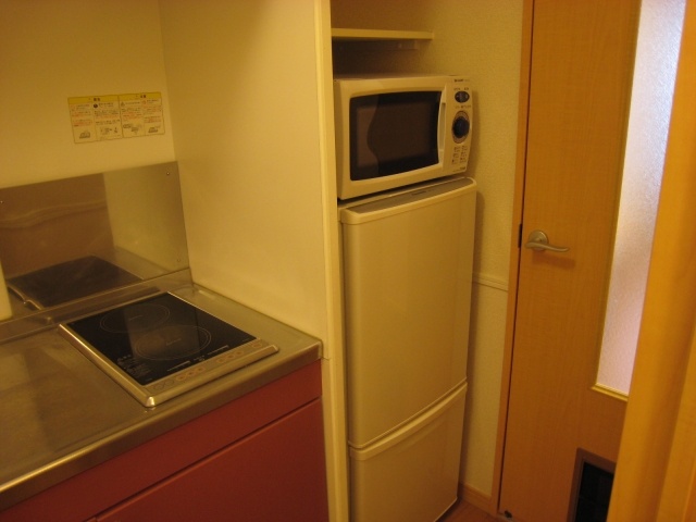 Kitchen. refrigerator ・ Microwave