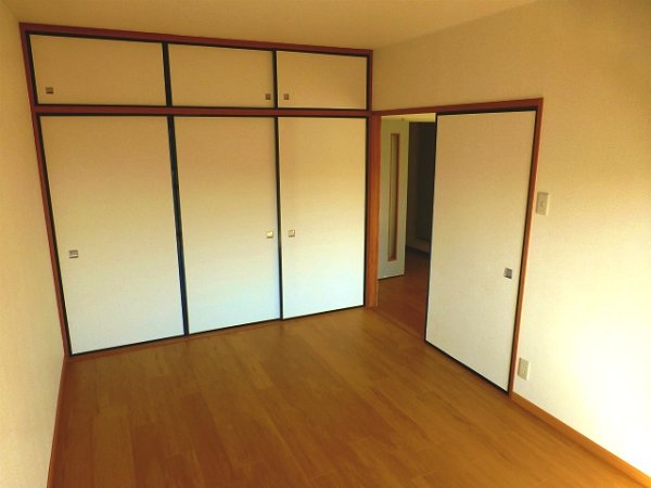 Other room space. Western-style room with closet