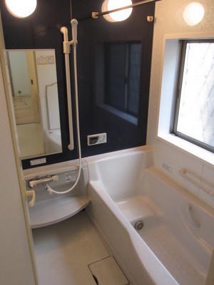 Bath. Bathroom with a Reheating function.