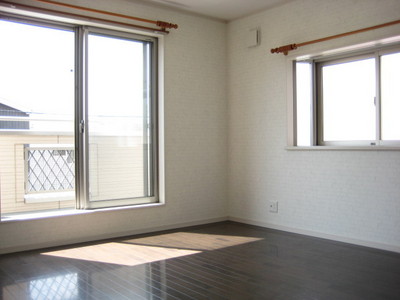 Living and room. Second floor of the Western-style is, Both rooms are bright two-plane daylight.