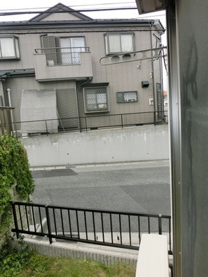 Balcony. Jose and laundry outside