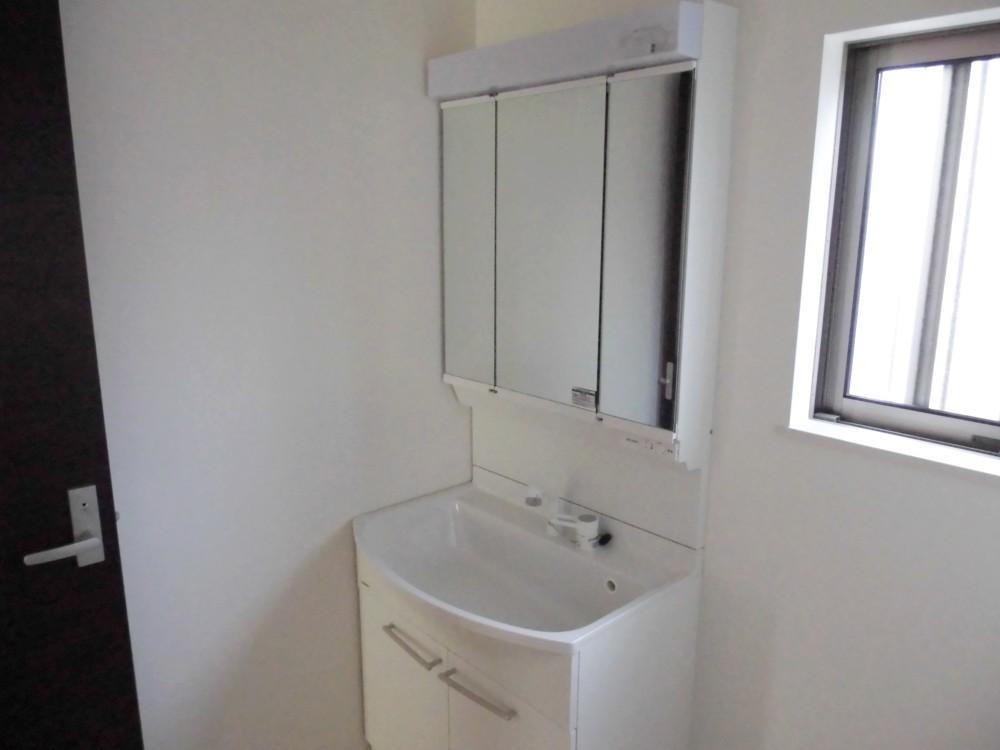 Same specifications photos (Other introspection)