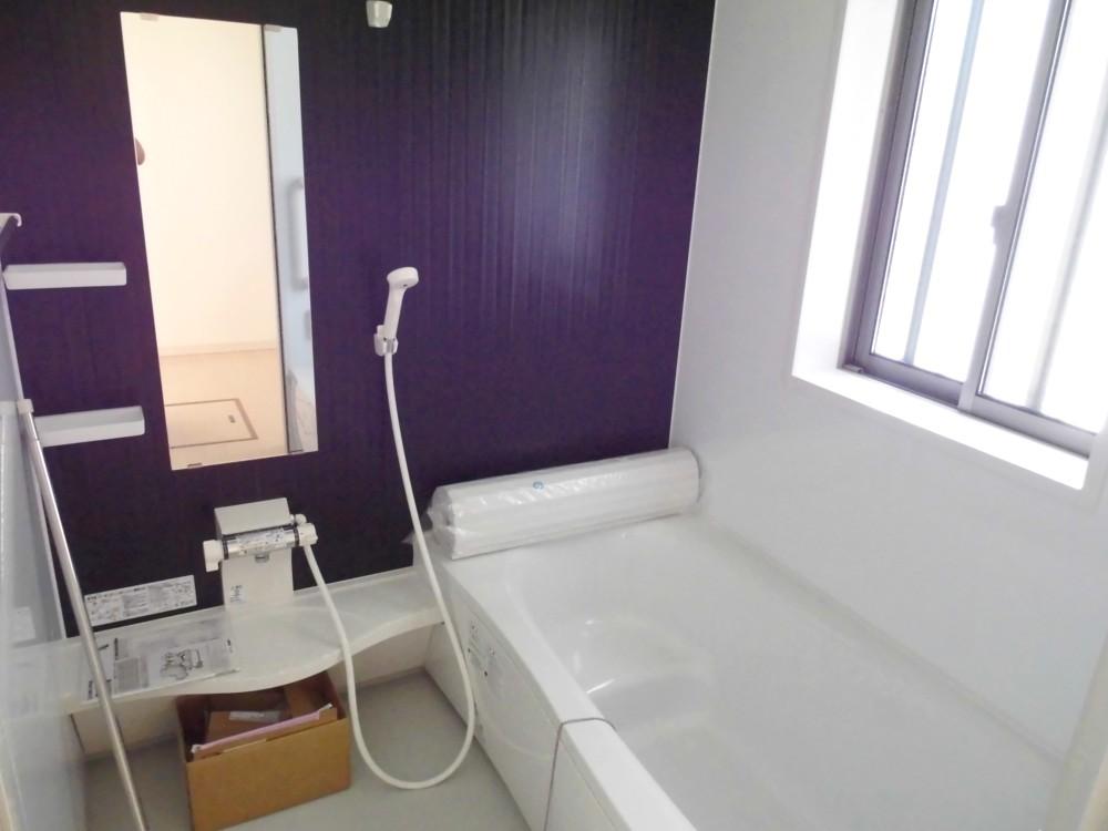 Same specifications photo (bathroom)