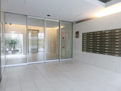 Security. Spacious entrance with auto-lock