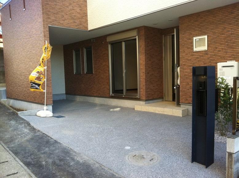 Local photos, including front road. December 22 shooting