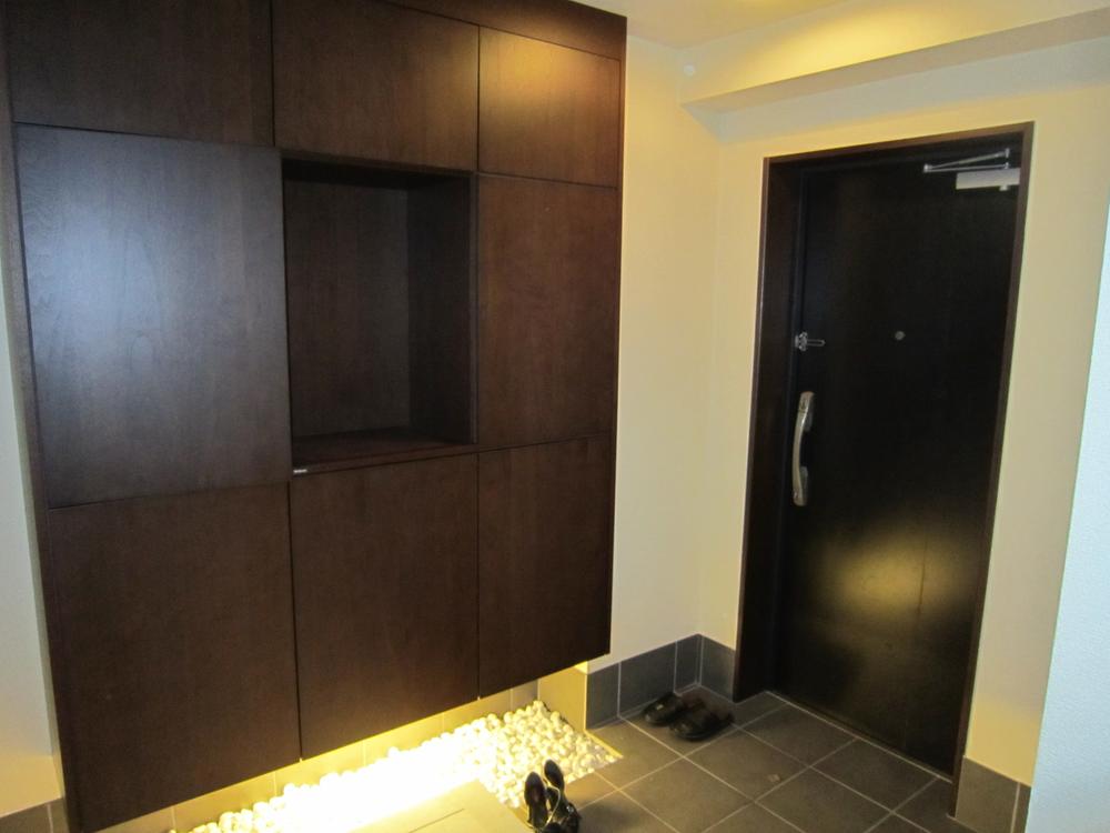 Entrance. Entrance of the storage lot