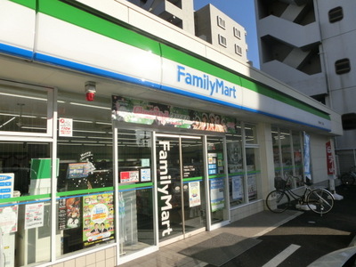 Convenience store. 145m to Family Mart (convenience store)