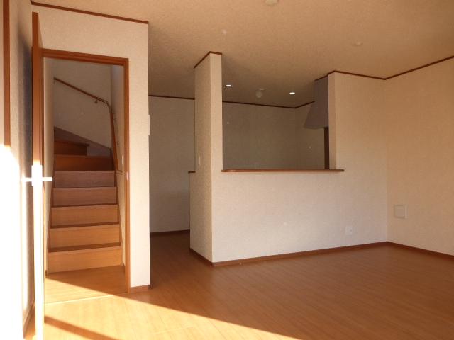 Living. Local (12 May 2013) shooting 1 Building