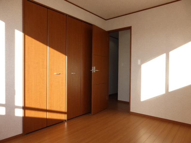 Non-living room. Local (12 May 2013) shooting Building 2