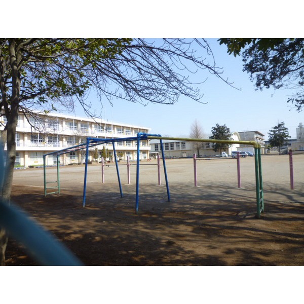 Primary school. Chiba City Tateyama King to elementary school (elementary school) 562m