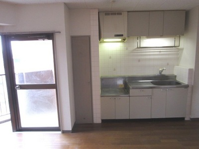 Kitchen. The kitchen next to, There is a doorway to the balcony.